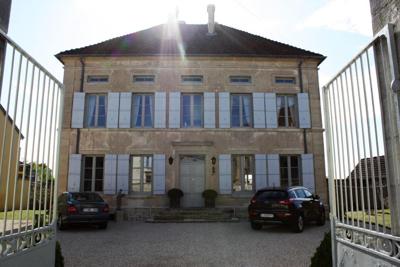 Le Vieux Presbytere Confracourt エクステリア 写真